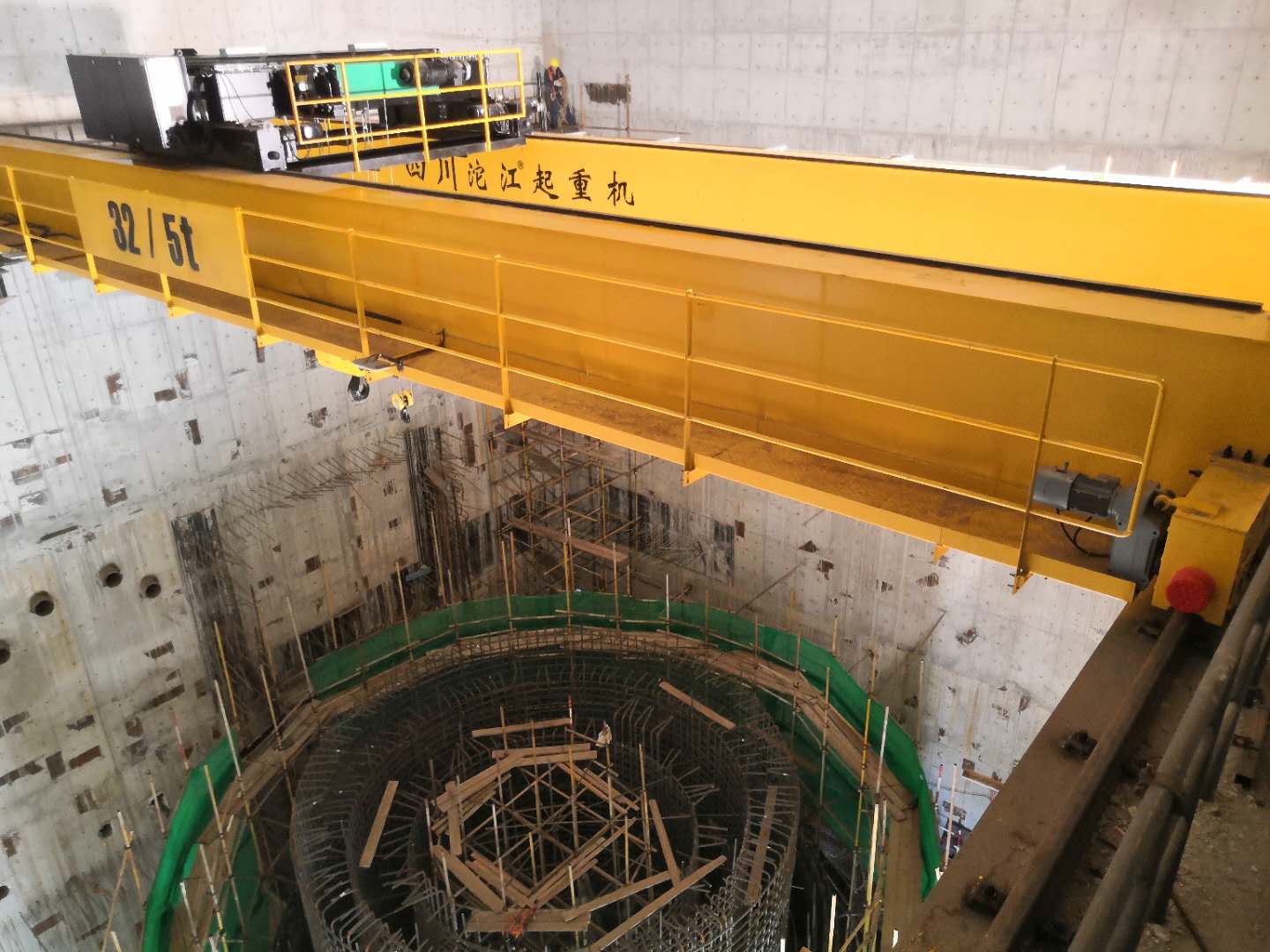 1、反應(yīng)堆：堆廳起重機.jpg