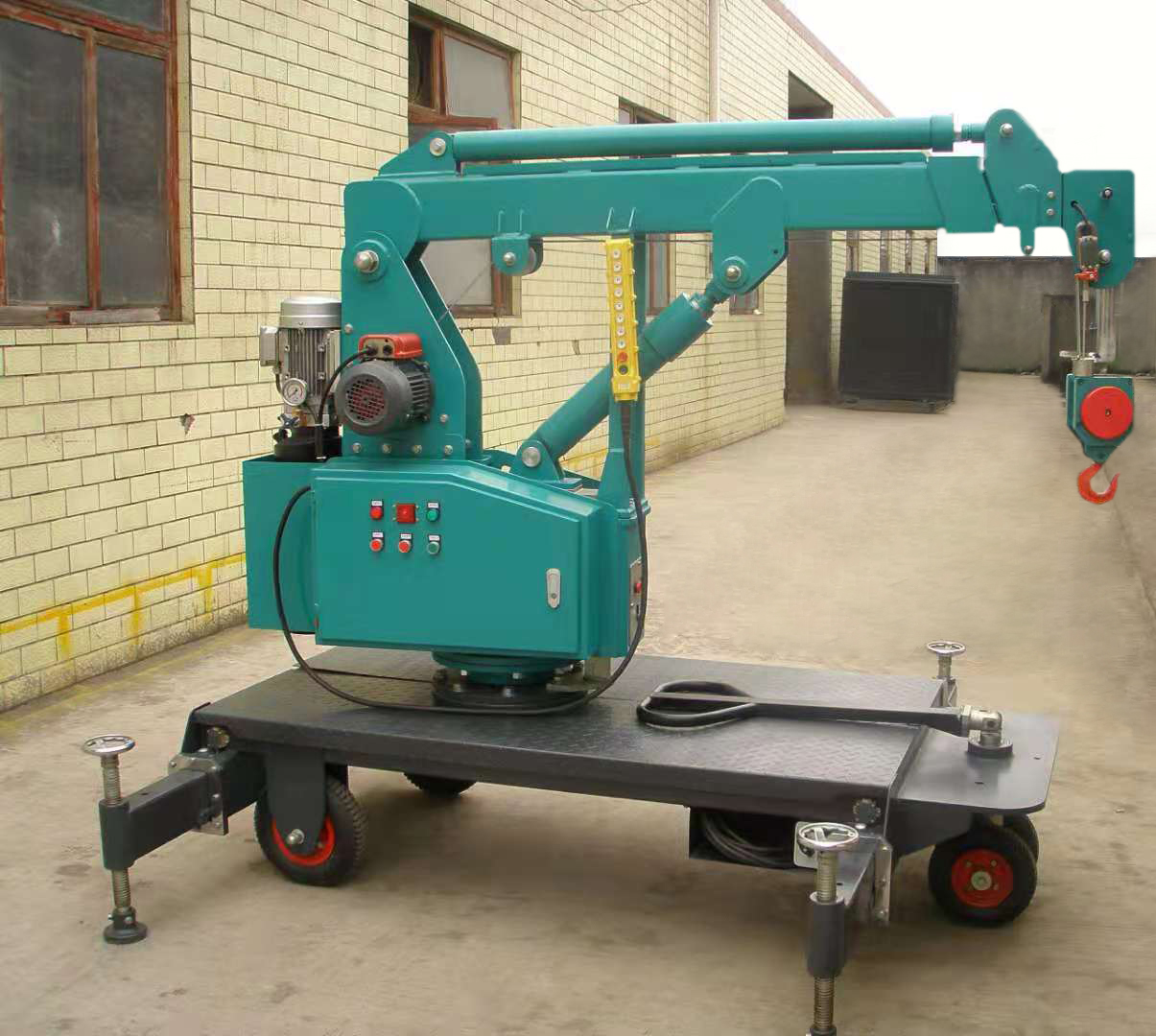 4、輕型移動式起重機.jpg